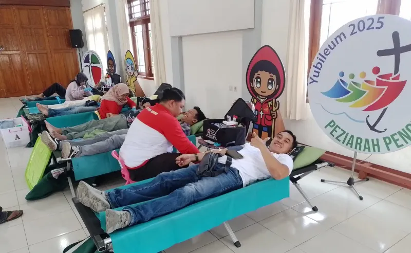 Peduli Terhadap Sesama, Gereja Maria Assumpta Klaten Gelar Aksi Donor Darah